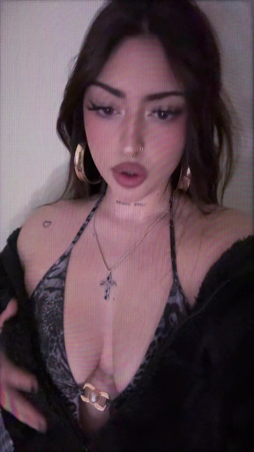 @๐ท๐๐๐๐