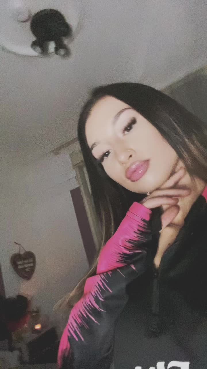 @LeaSalomea🐆🍸