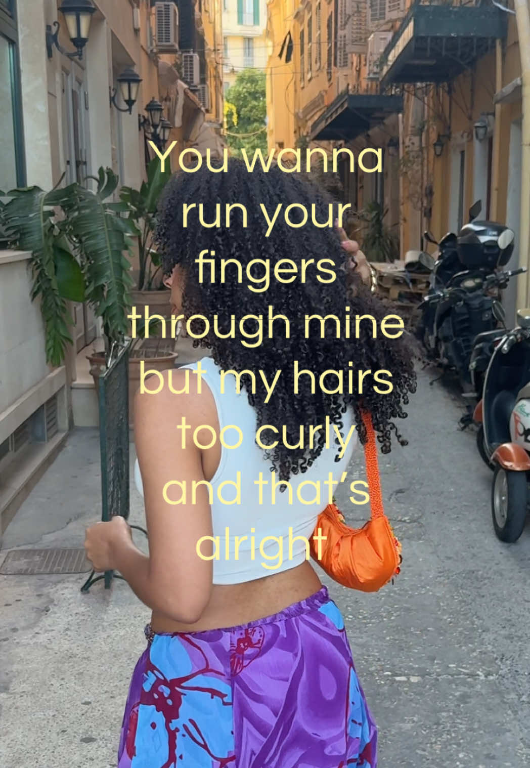 @ayshacurls