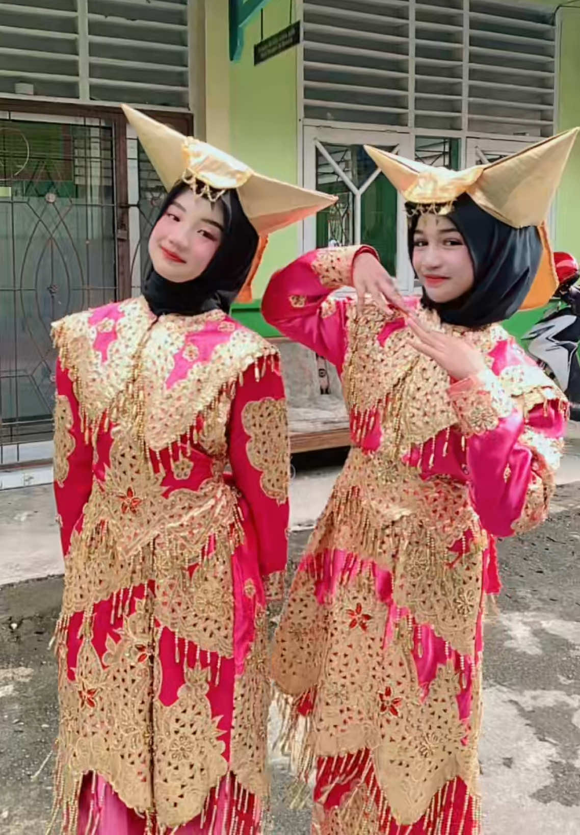 @Chayrin Kiyomi Official