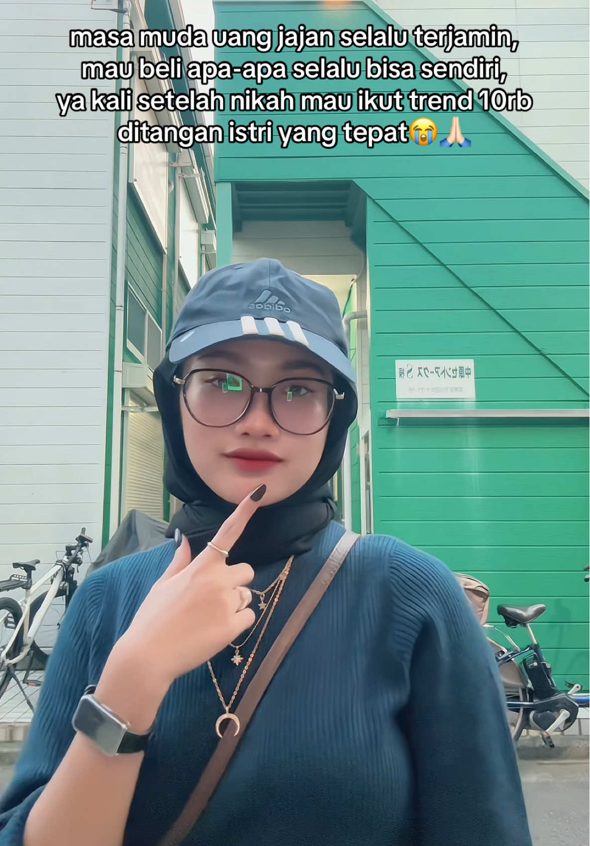 @illyaaaa
