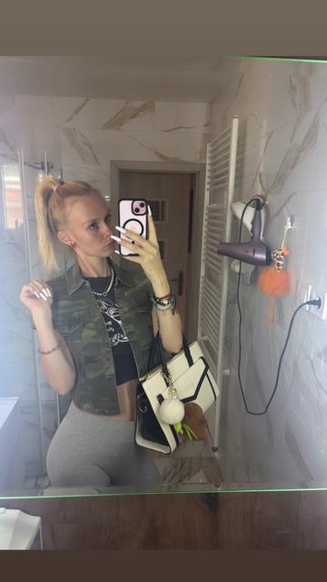 @Mirha❤️✌️😈