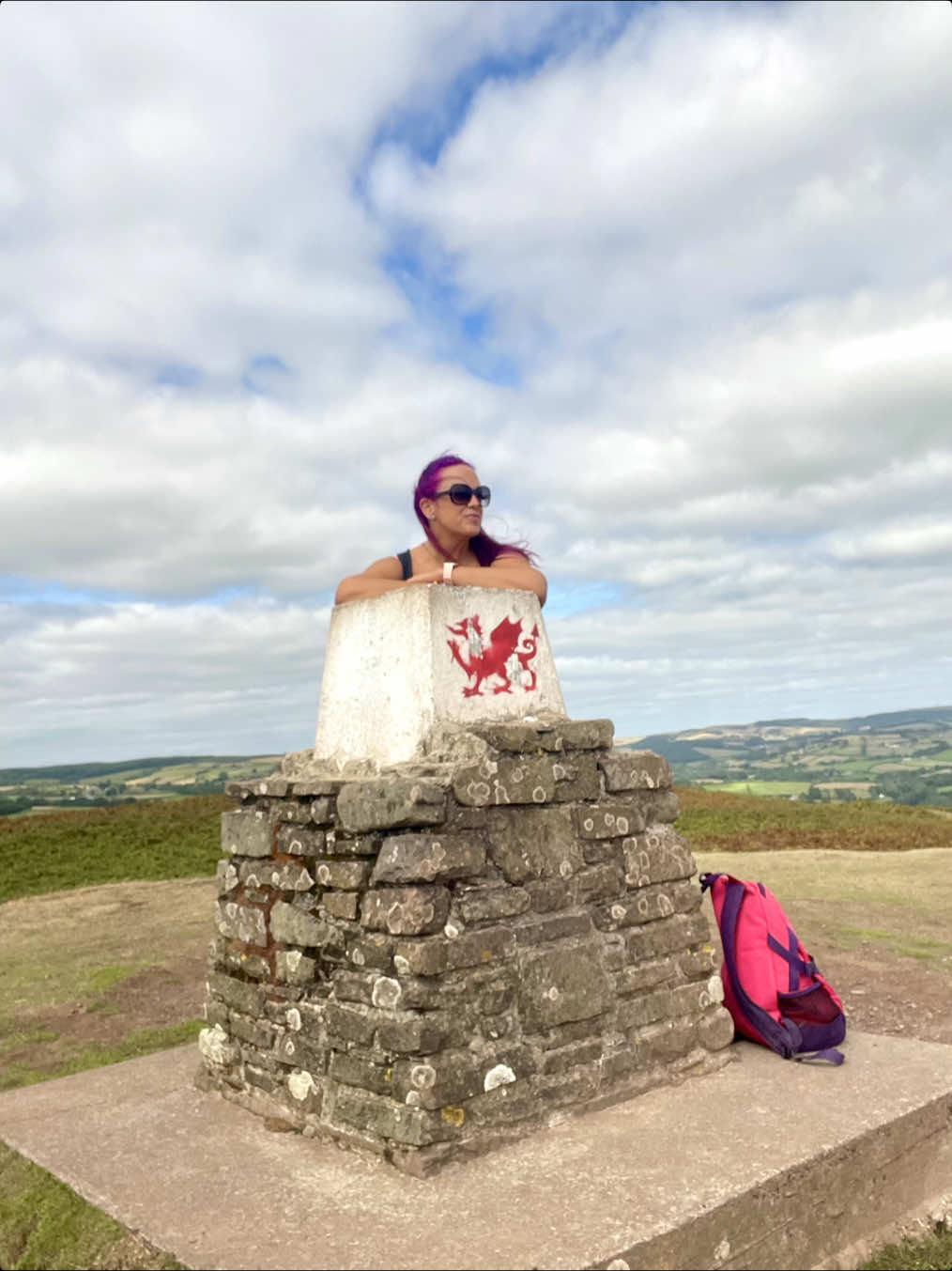 @LucyLu🏴💜🥾