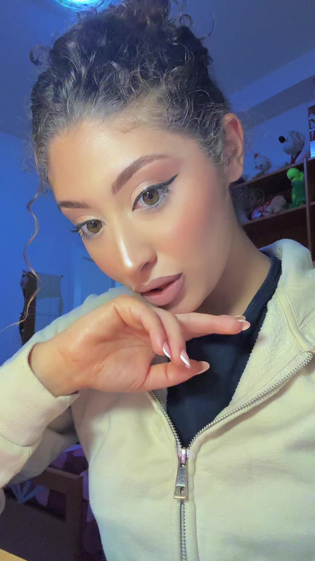 @Niña ๐ค๐น๐