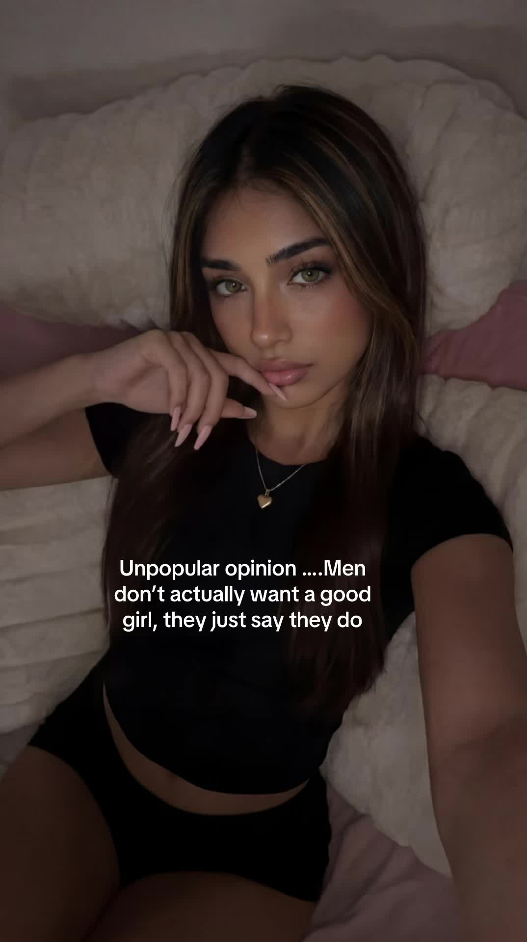 @elarakhanx