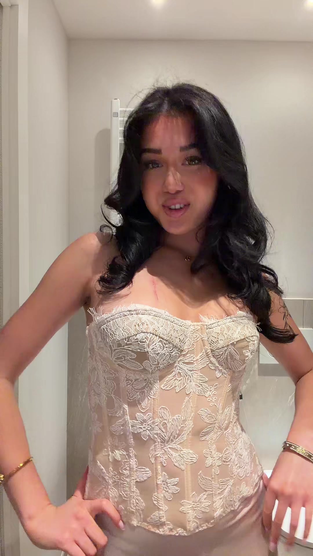 @Karin