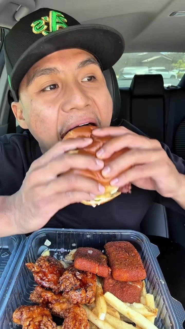 @MUKBANGS FAN PAGE