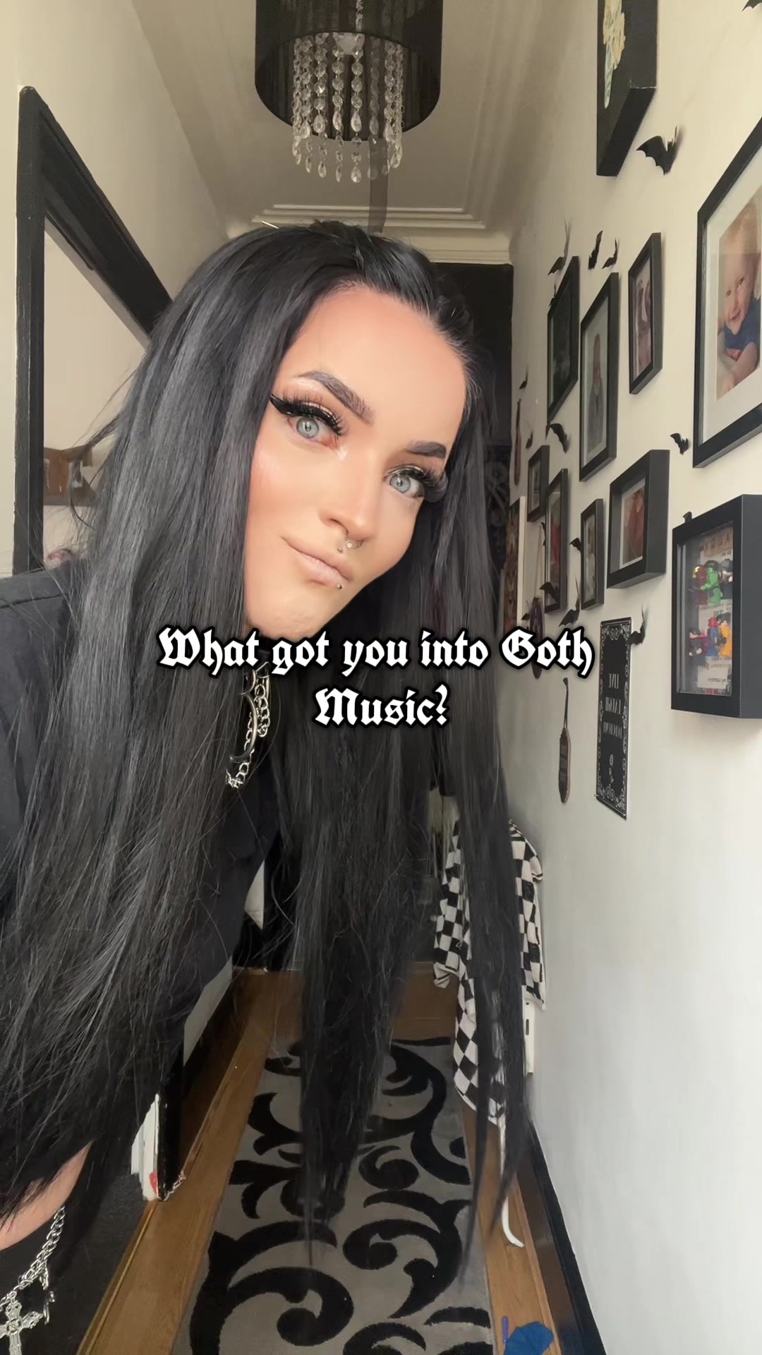 @𝕾𝖙𝖗𝖆𝖓𝖌𝖊&𝖀𝖓𝖚𝖘𝖚𝖆𝖑