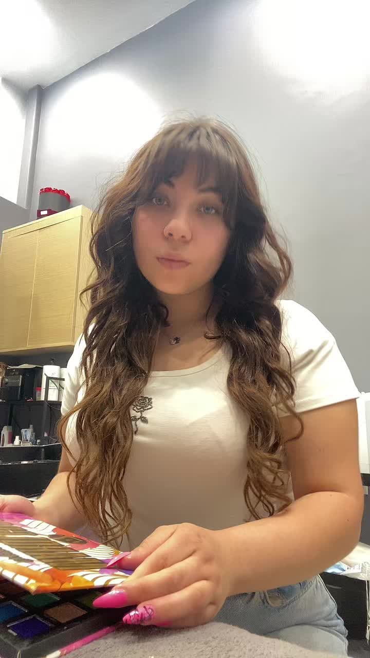 @elenaa.mua_