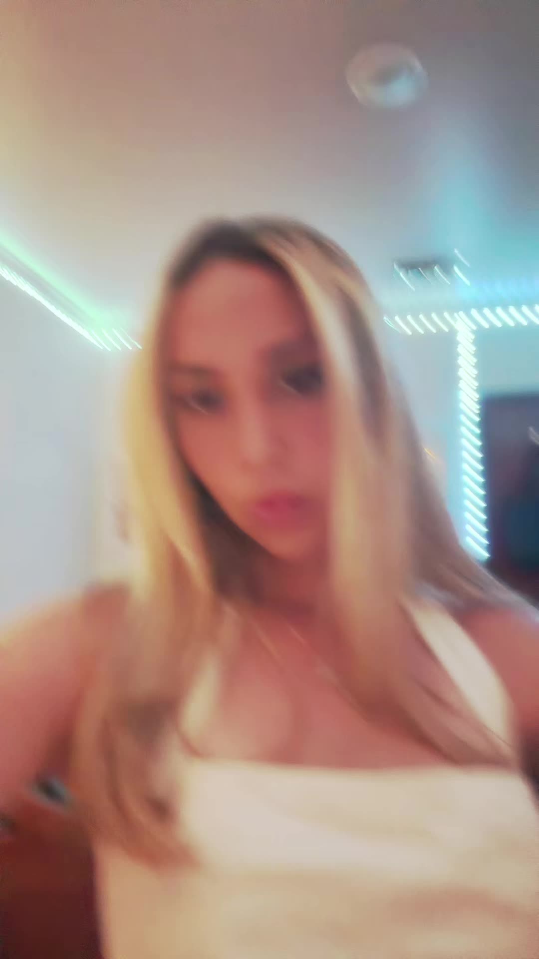 @lexy lynn