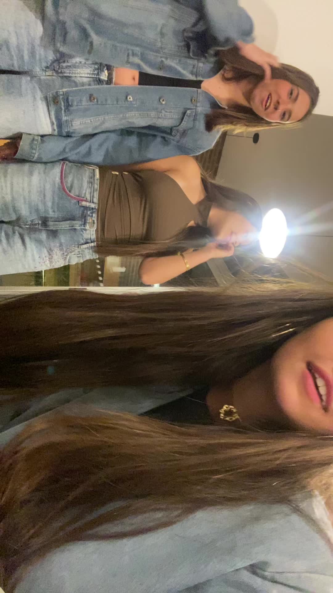 @🦧💋♟️🏮🐝🍄🪐🍒