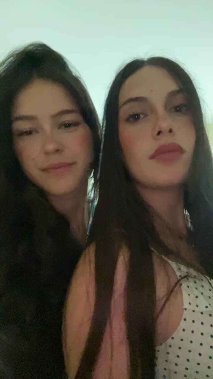 @elena⁷