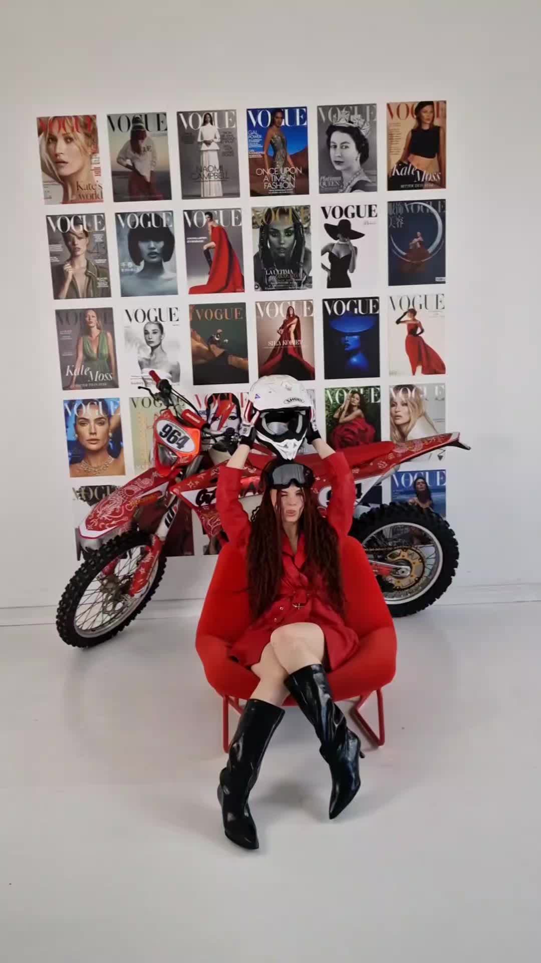 @Amber Lens