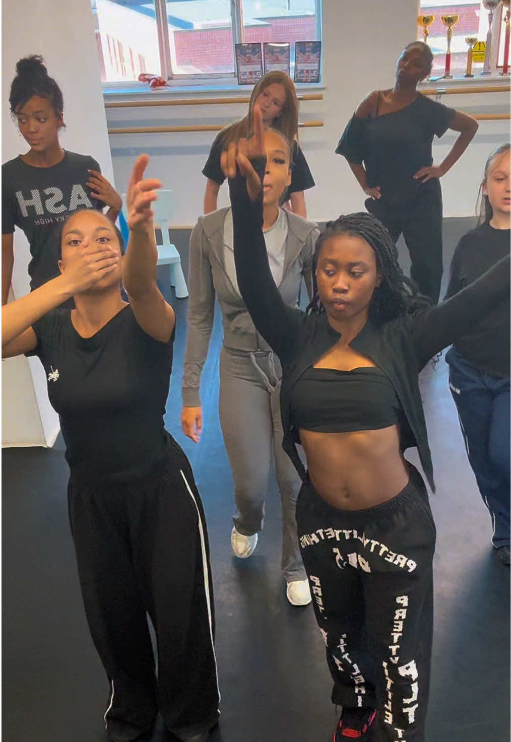 @Yin Yang Dance