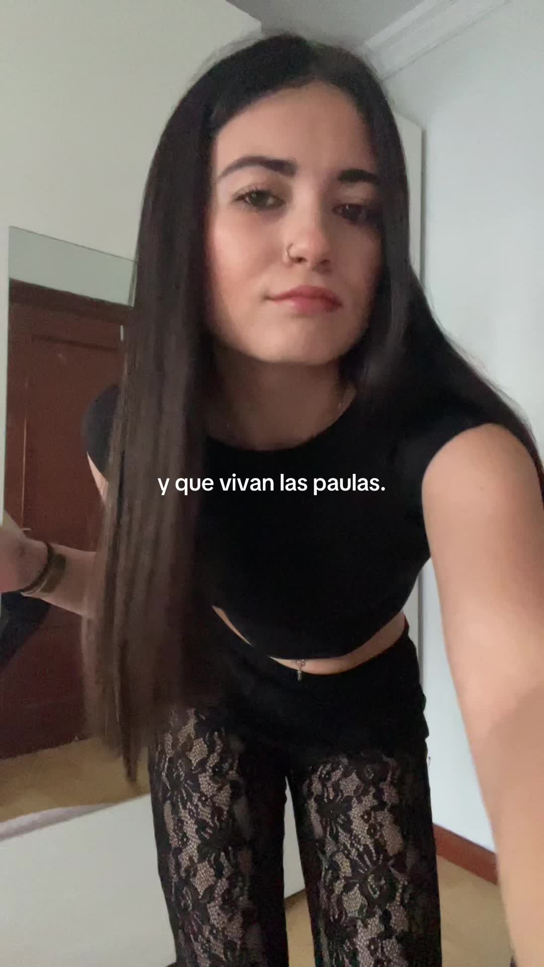 @Paulaamr