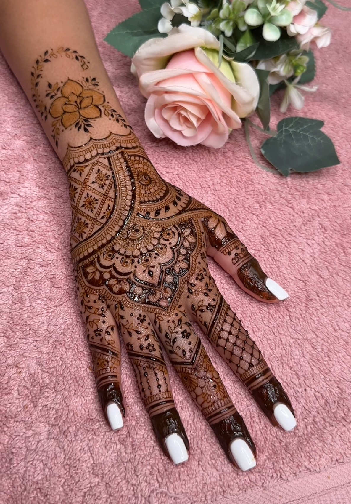 @Henna By Harmeet ✨