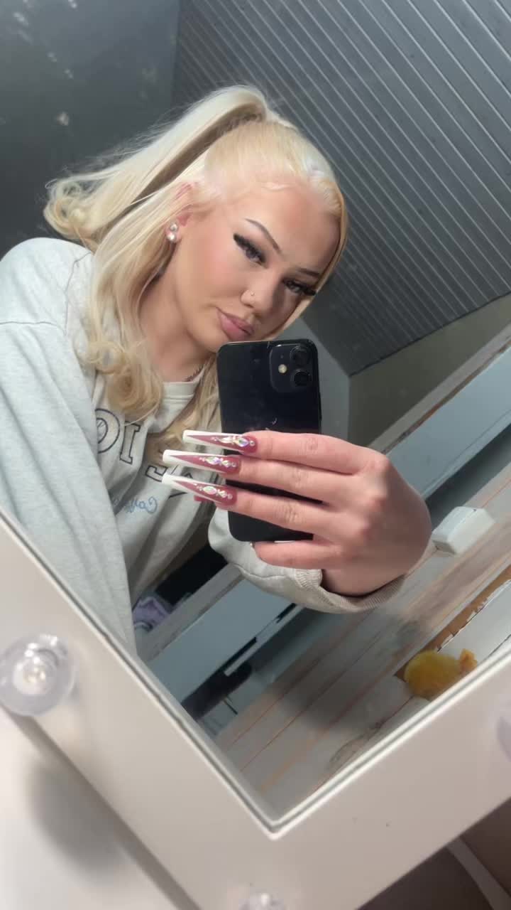 @E💫