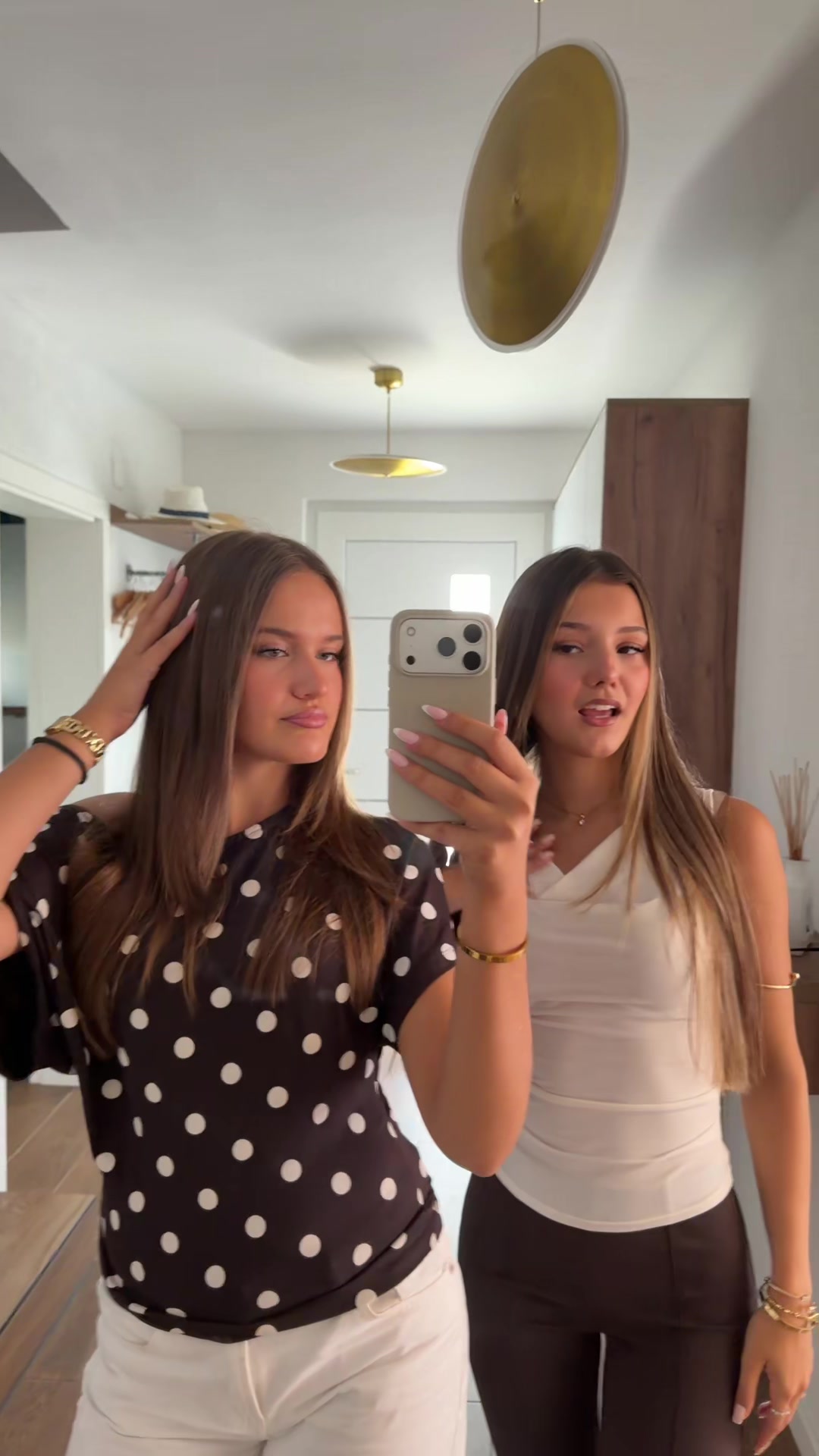 @👯♀️