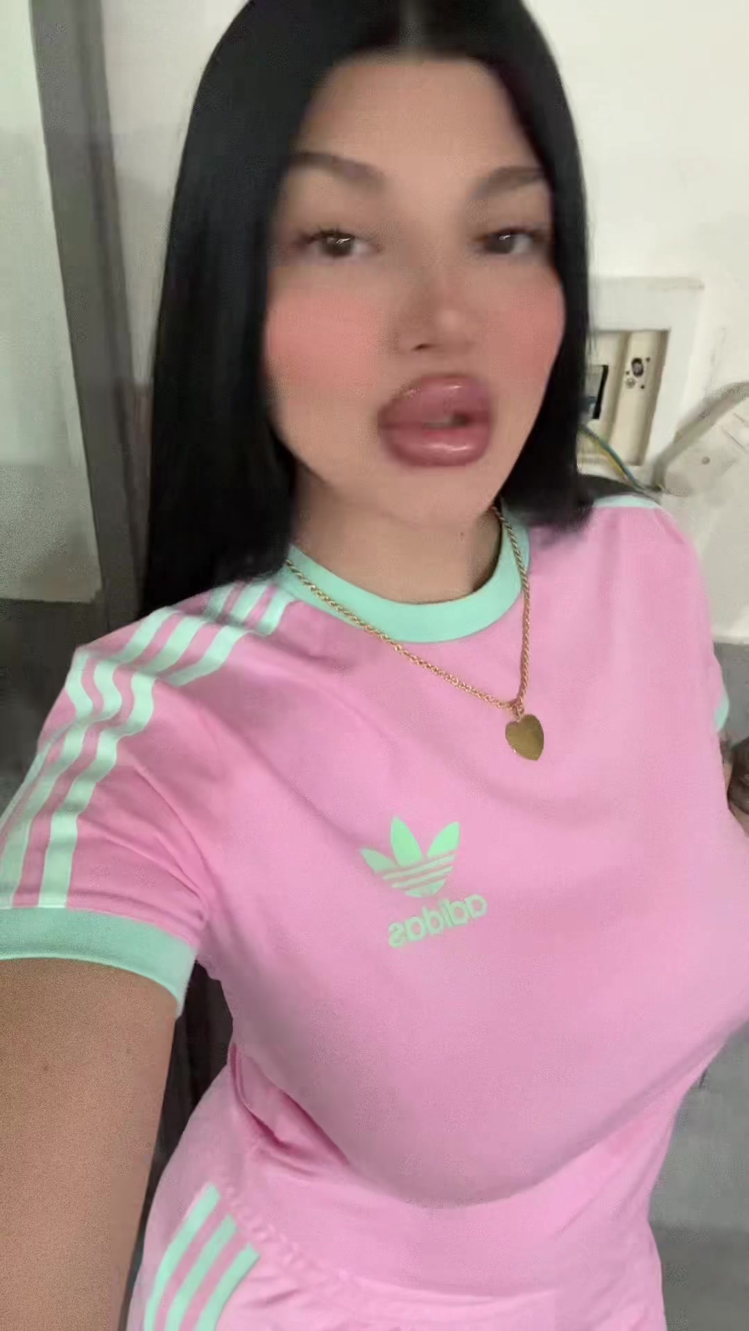 @𝓥𝓪𝓵𝓮𝓷𝓽𝓲𝓷𝓪🐆