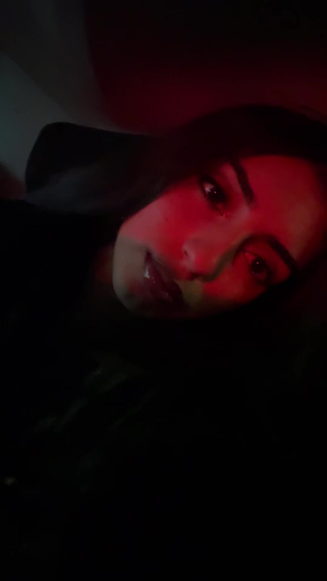 @✰ngie🦇