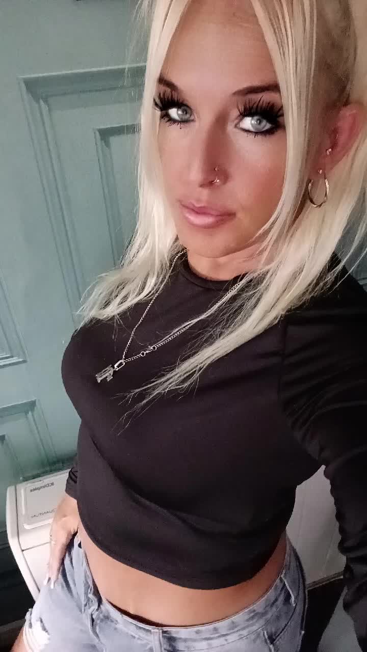 @🩷🍭 Ch37y1🍭🩷