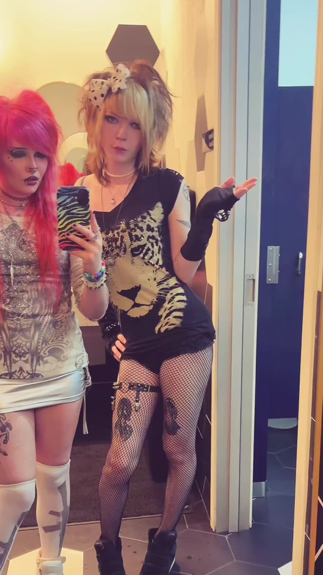 @xandrawrrr