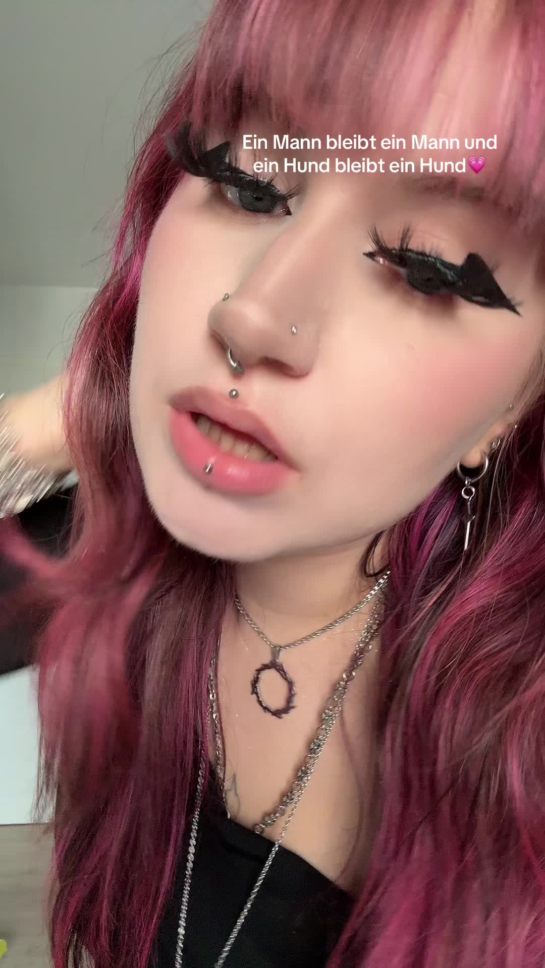 @lwyah . • ☆ . ° .•