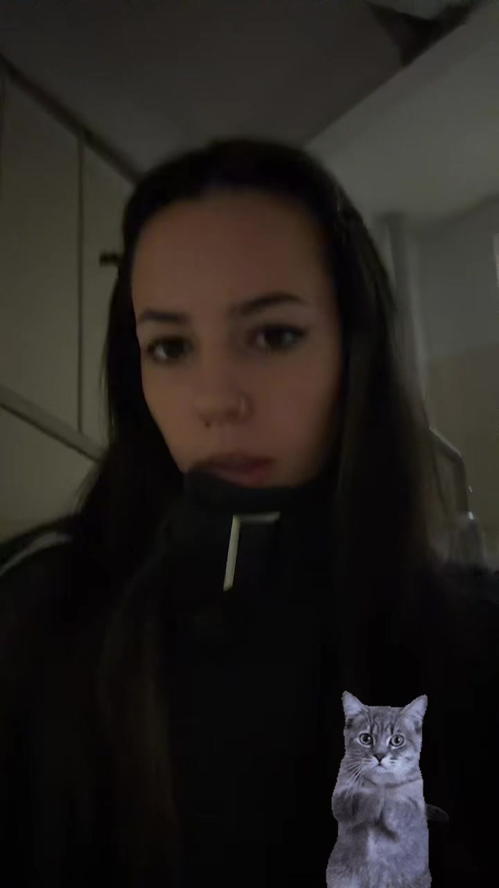 @кто такая ежи́нда?