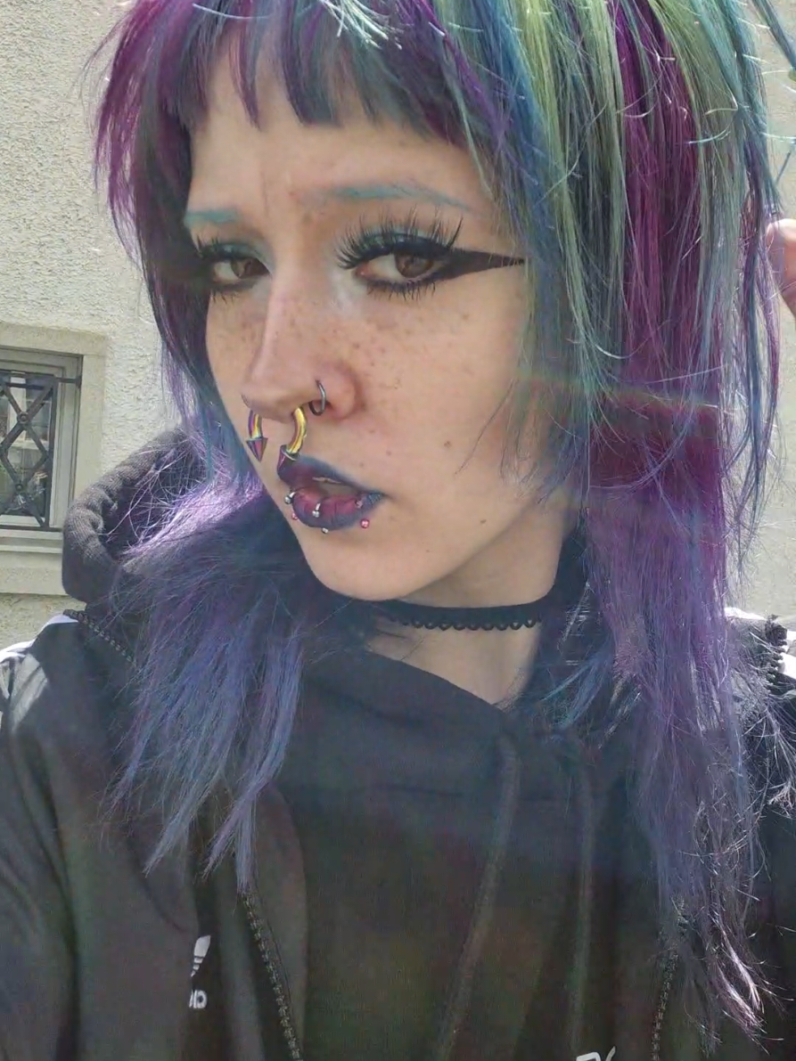 @porcelaindoll☣