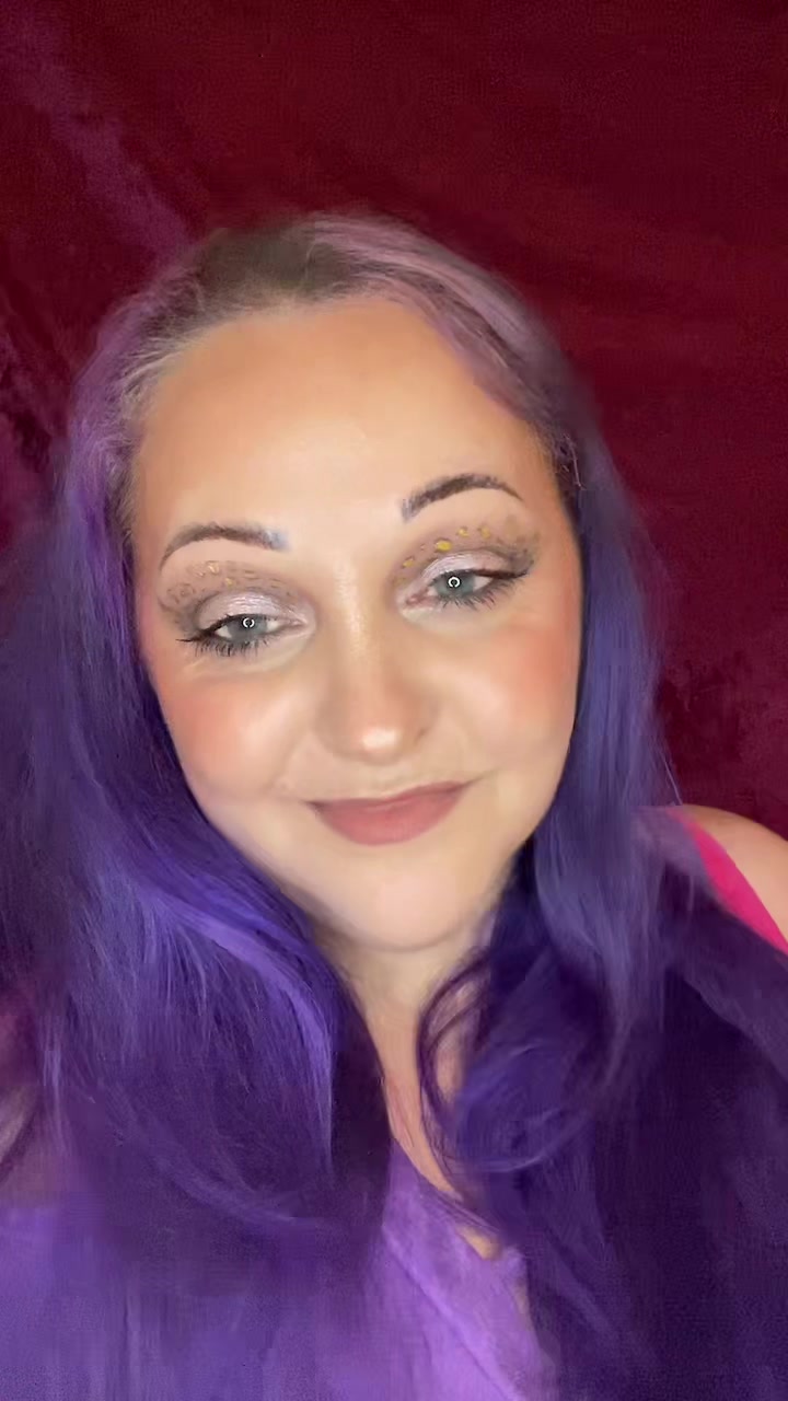 @Purple jojo💜