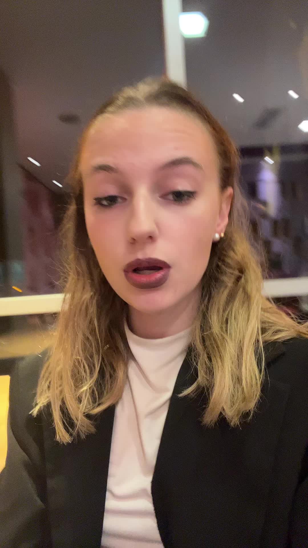 @L&eacute;a ✝️