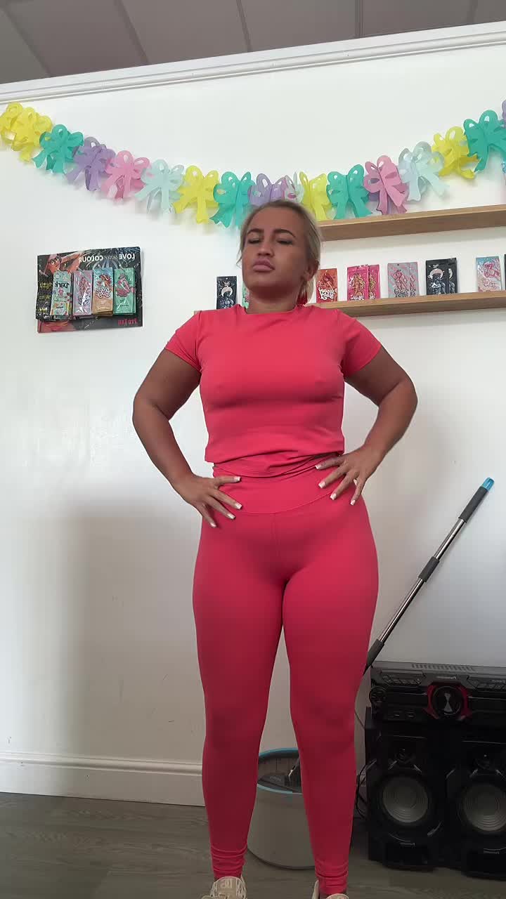@hrglowellie