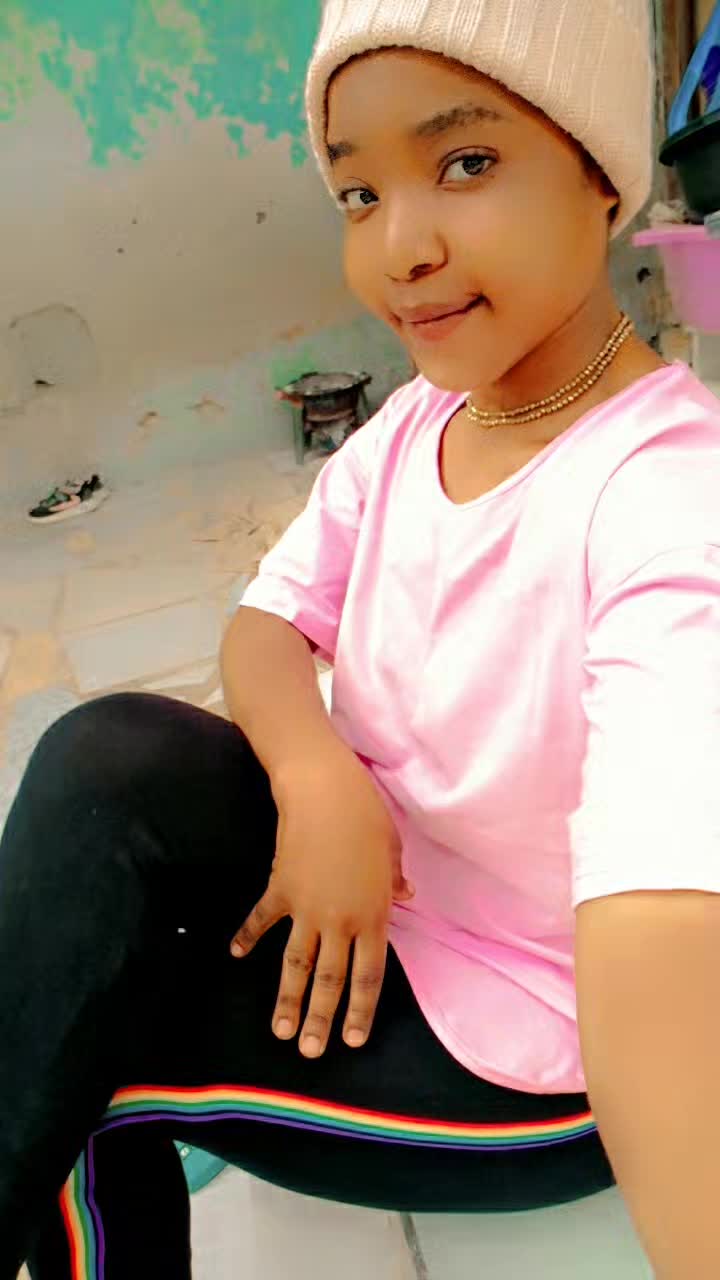 @@mira💘👋