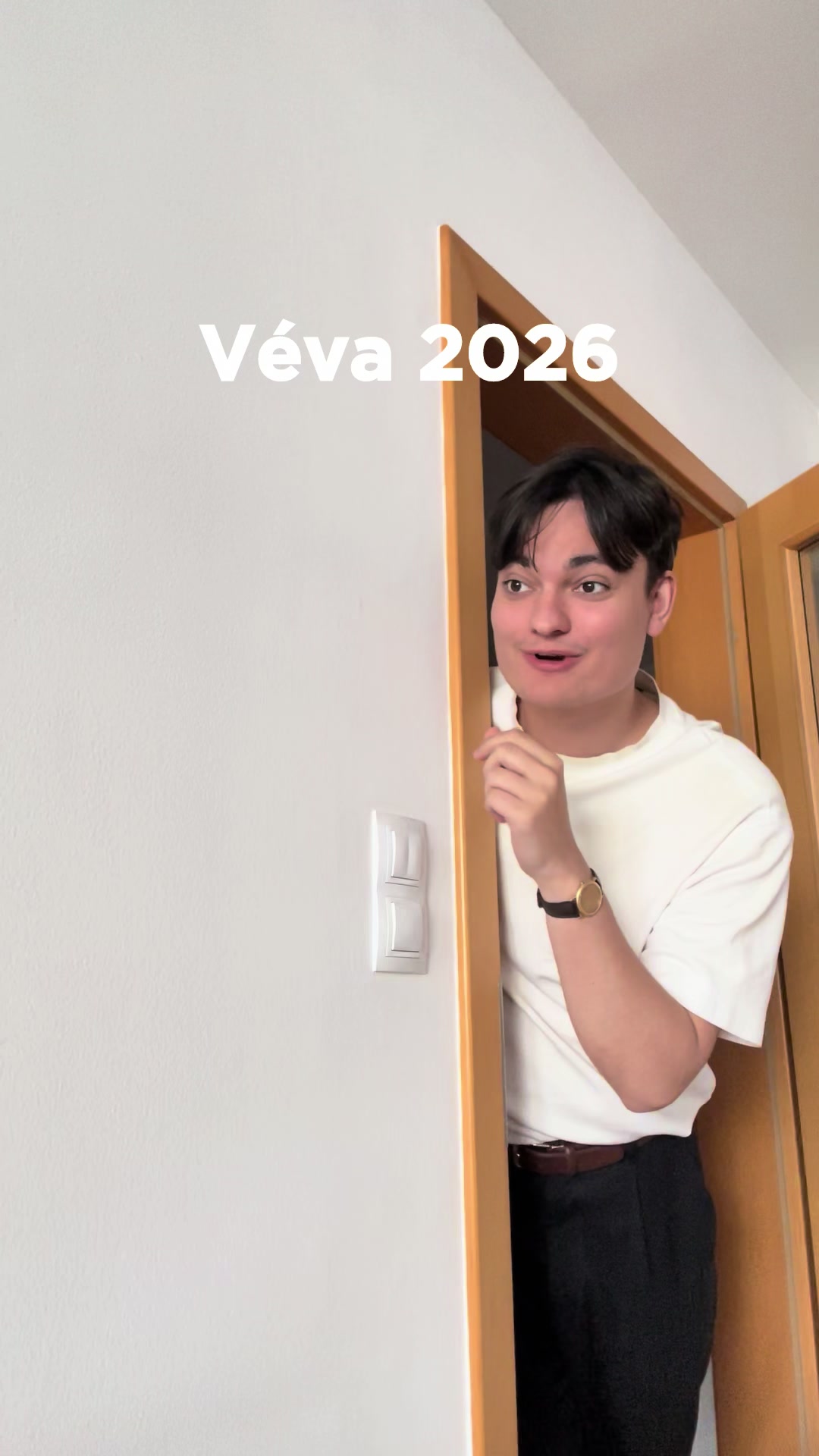 @V&eacute;va The News Guy