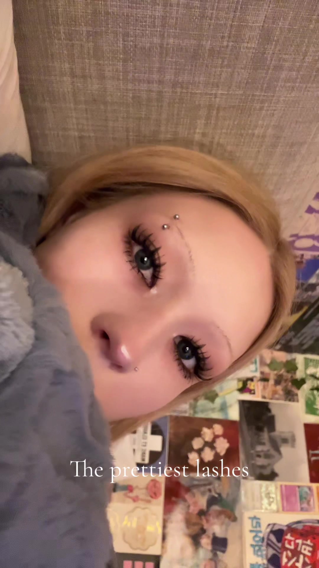 @✮