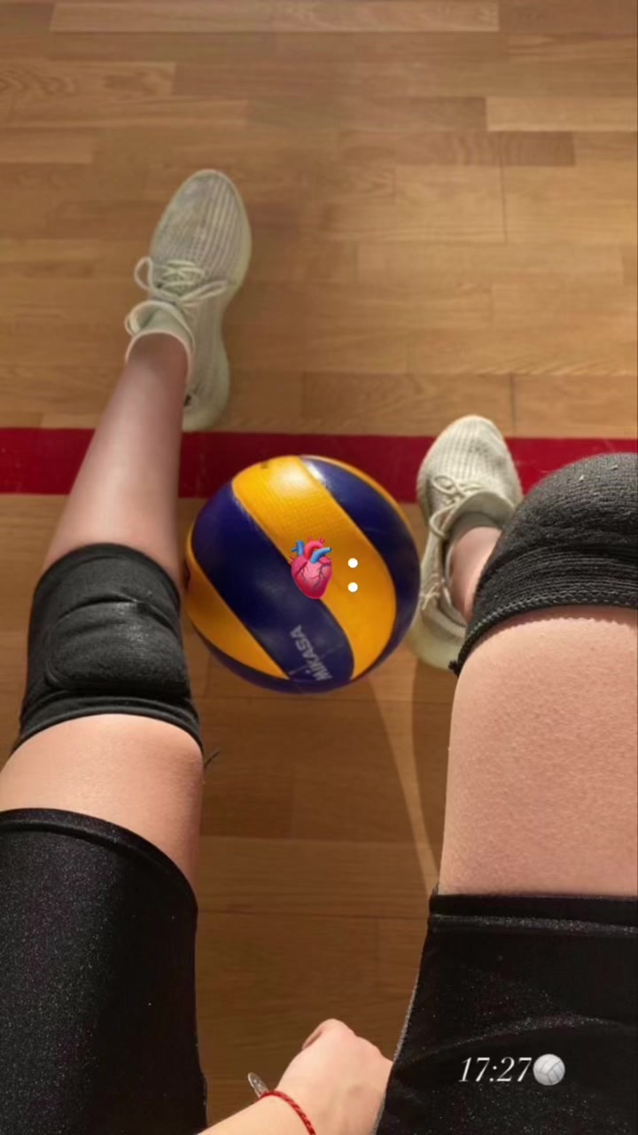 @volley-ball is life ๐