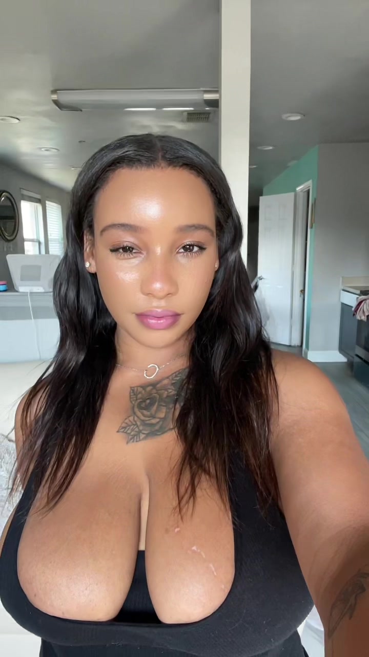 @raynellemariah