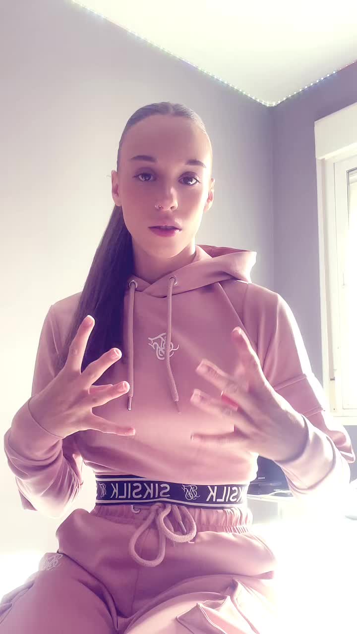 @itssandriillaa
