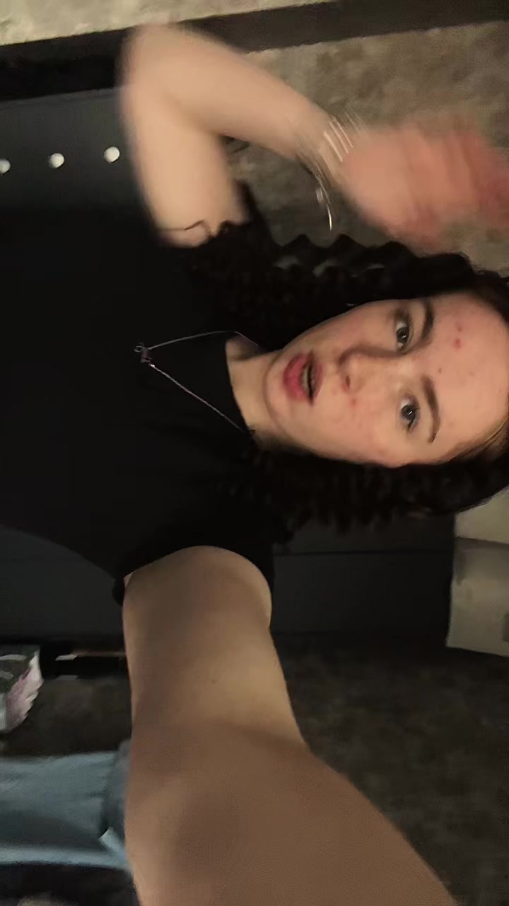 @izzy_may18