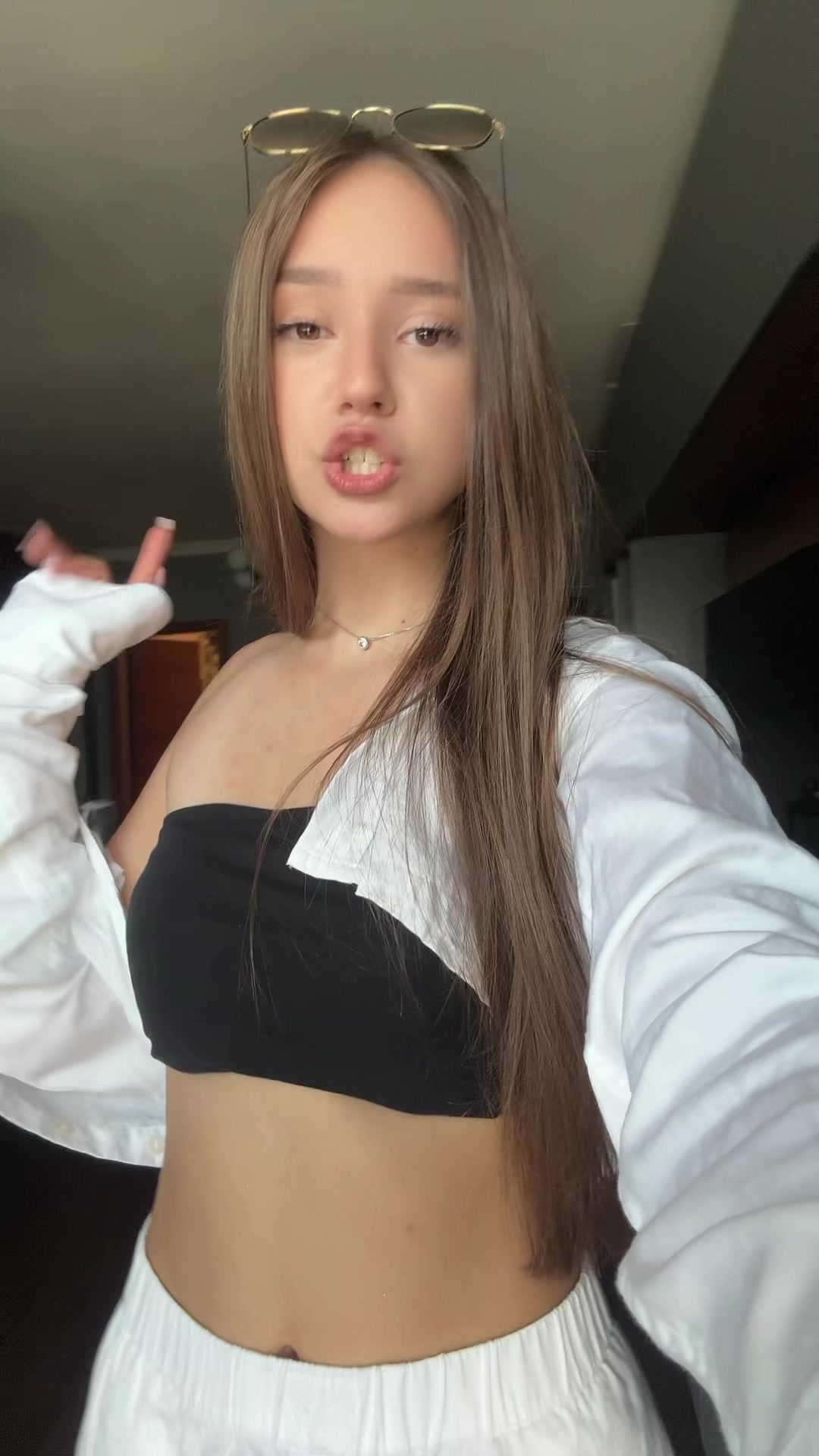 @izabela