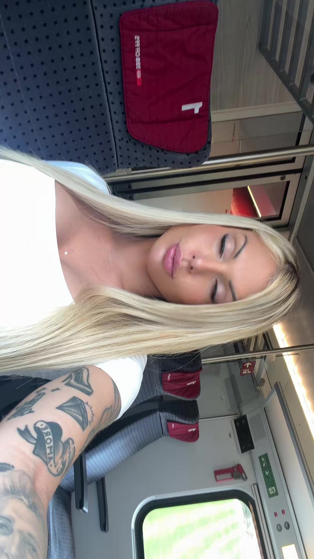 @Claudia Blonde🇪🇸