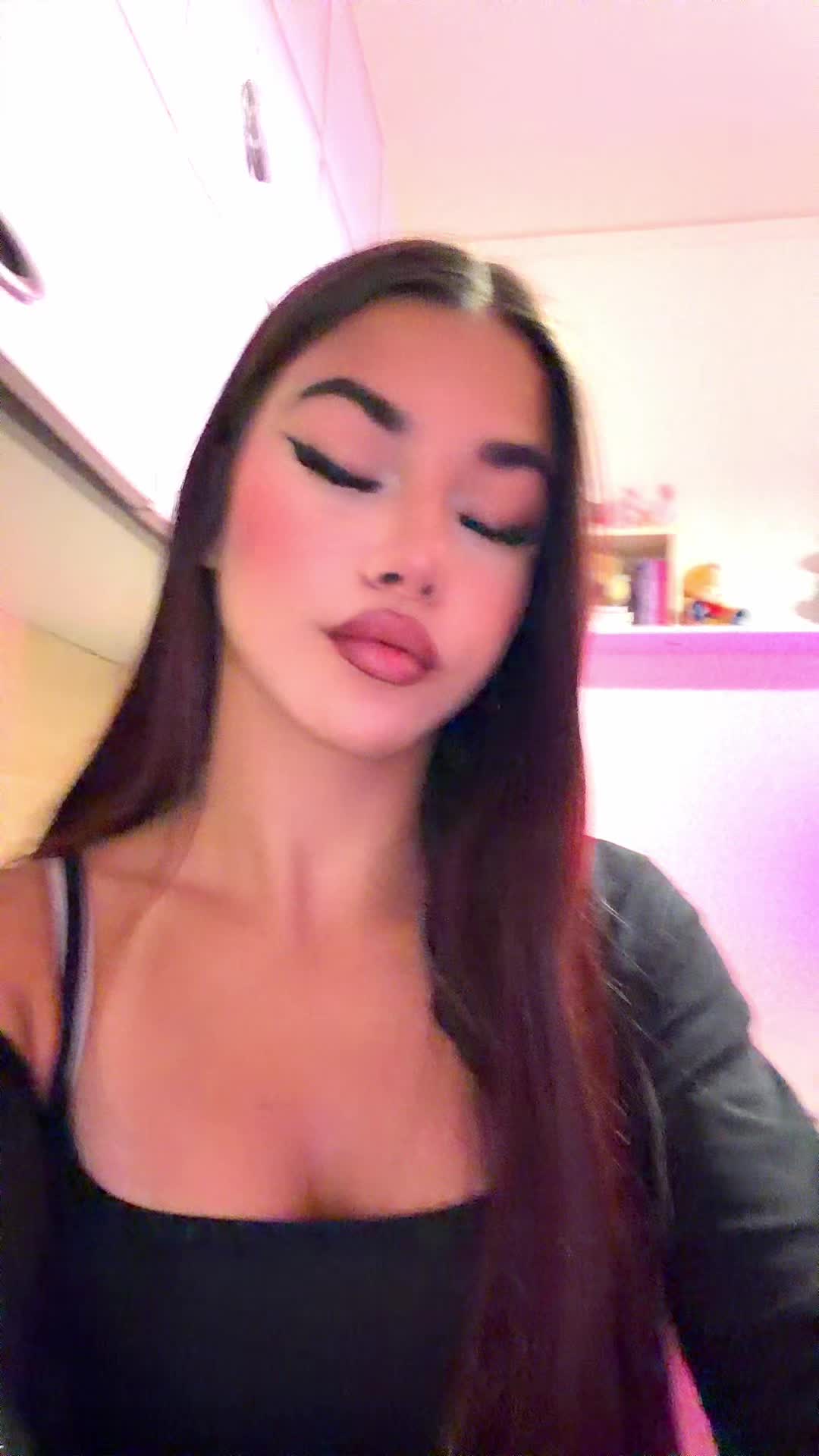 @E R I K A🦋