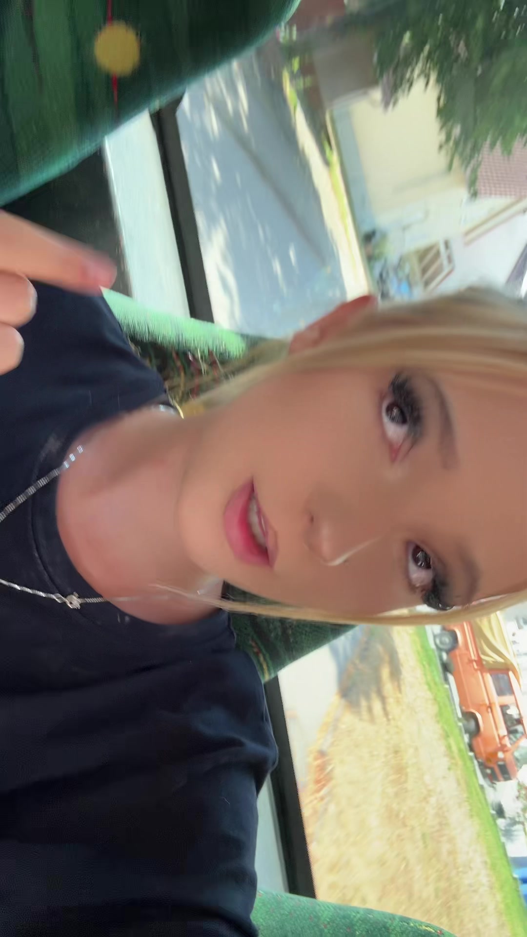 @zoefrbg5