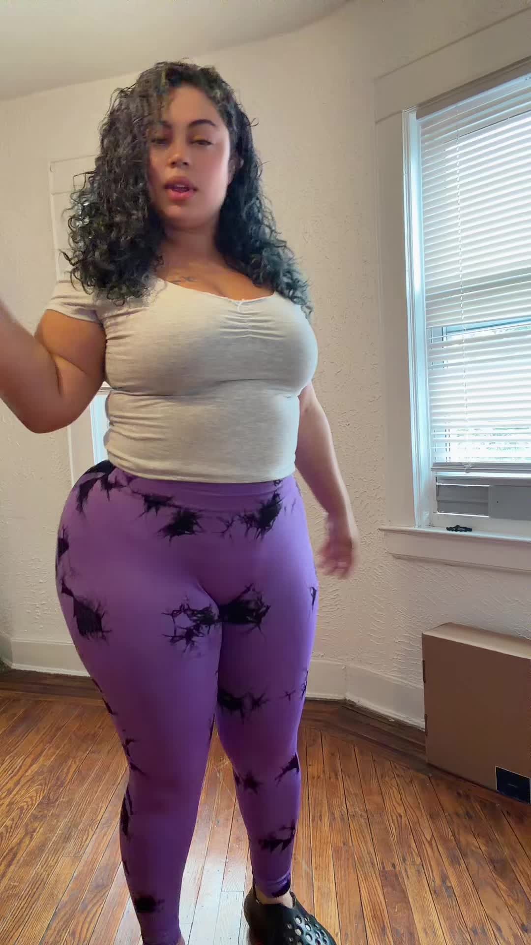 @Pinkyurge💬