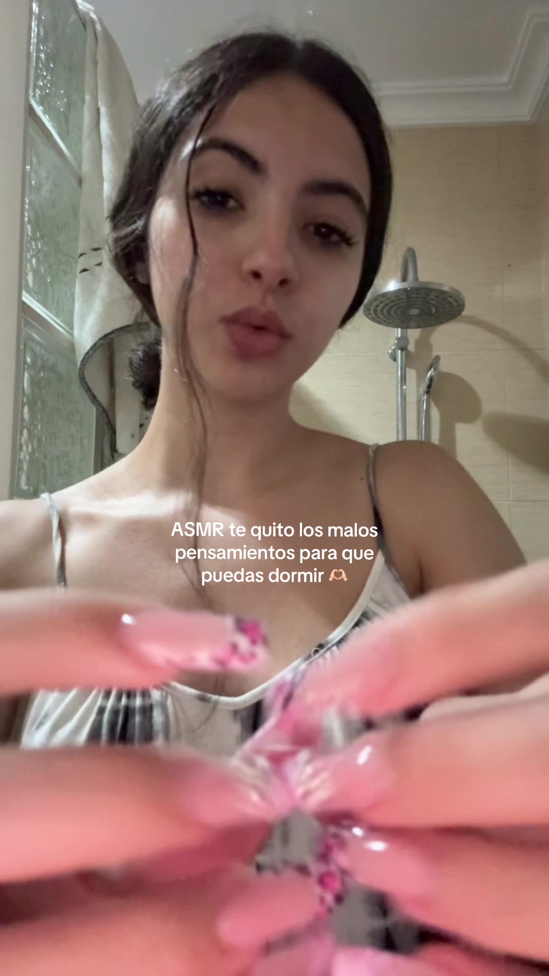 @Samy cuando nadie la ve