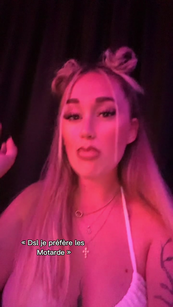 @Emelinelamiss