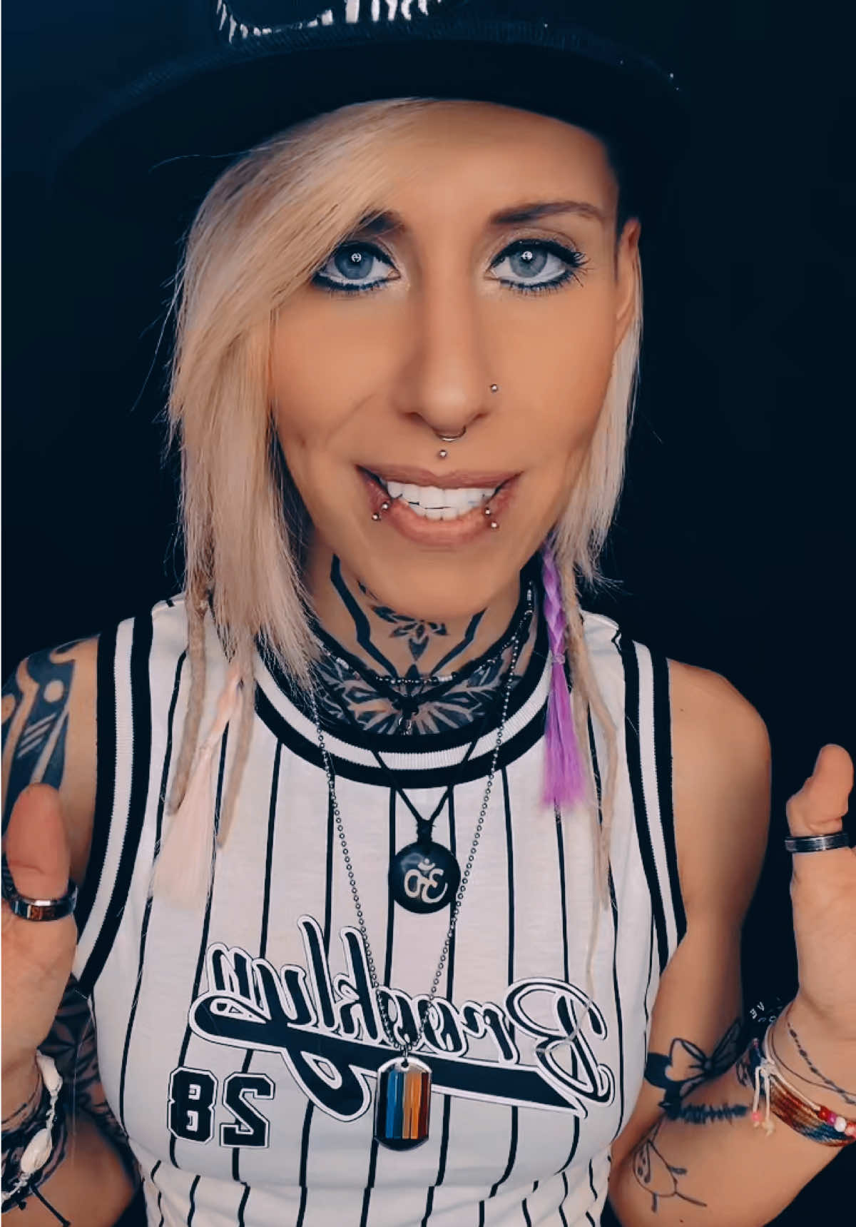 @★ 𝕄 𝔸 ℝ 𝕐 ★