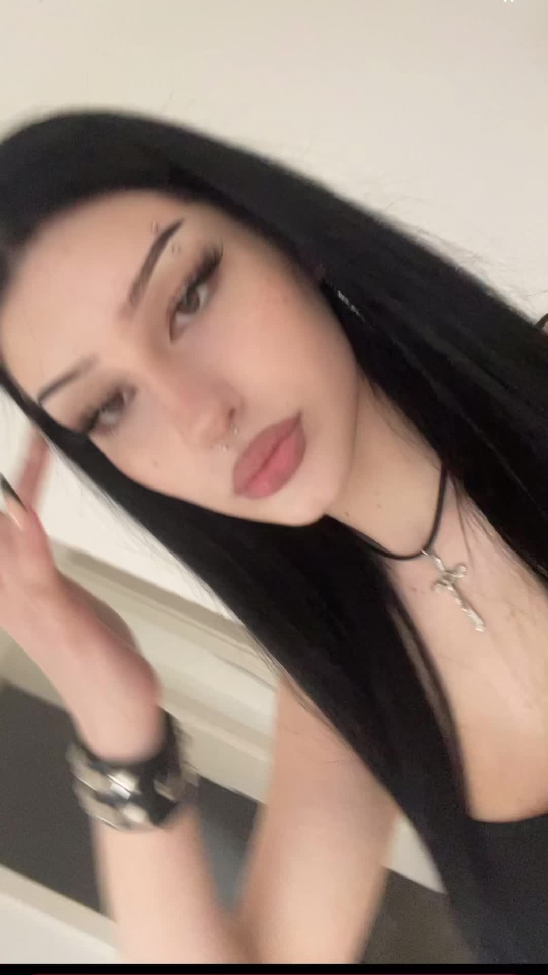 @🦇