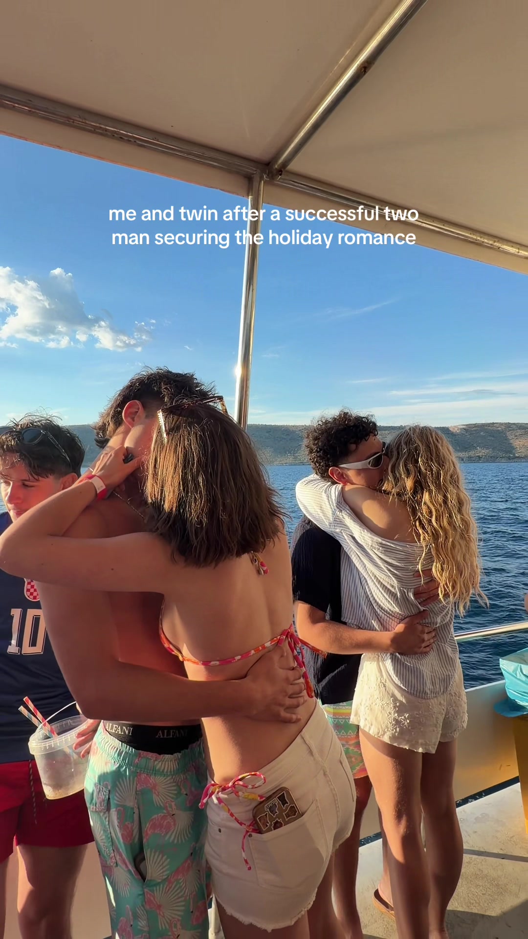 @Out To Sea - Split Boat Party
