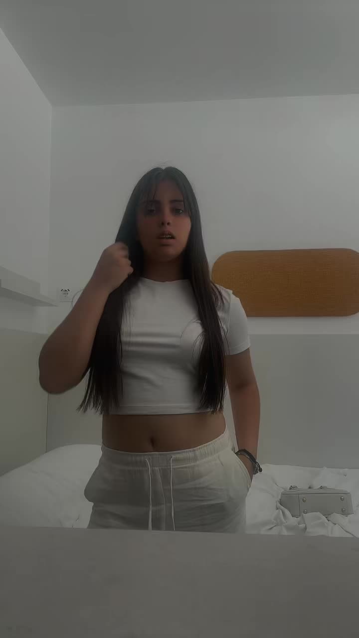 @Rosy_09